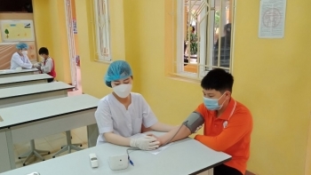 Hà Nội: Hơn 8.400 học sinh lớp 6 được tiêm vắc-xin COVID-19 an toàn