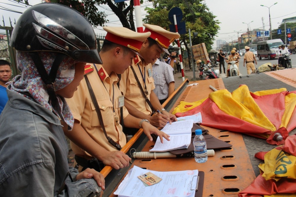 Hà Nội tăng cường 500 phương tiện phục vụ hành khách dịp 30/4 và 1/5 Hà Nội tăng cường 500 phương tiện phục vụ hành khách dịp 30/4 và 1/5