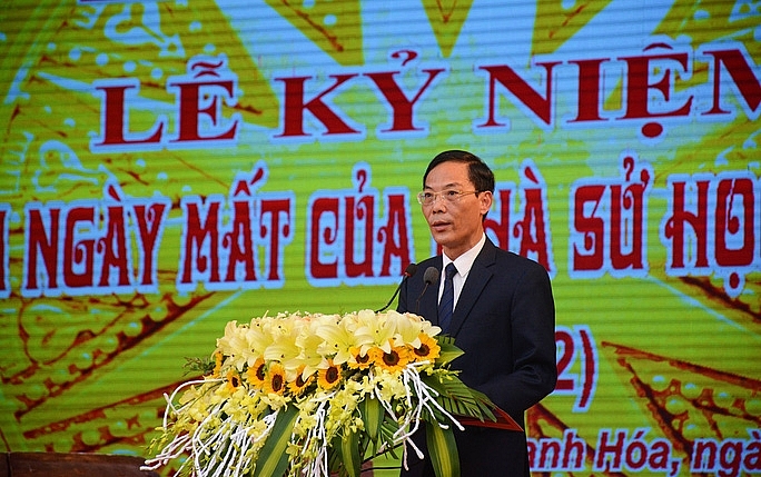 Phó chủ tịch UBND tỉnh Thanh Hóa Đầu Thanh Tùng đọc diễn văn tại lễ kỷ niệm