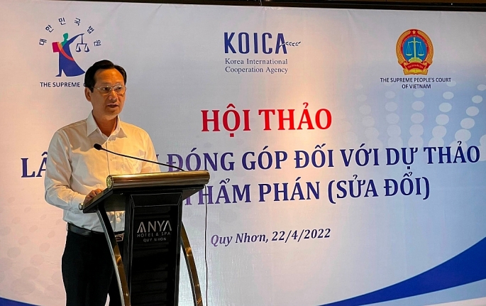 Ông Nguyễn Văn Tiến, Phó Chánh án TAND TC phát biểu chủ trì hội thảo