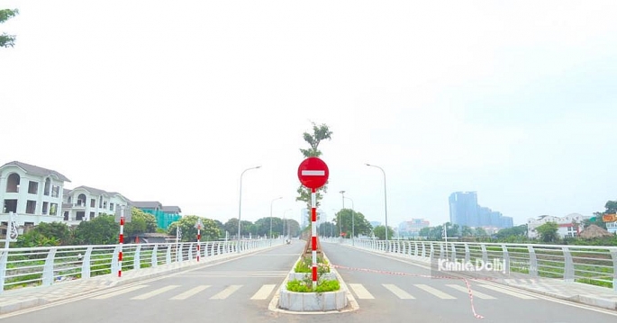 Cung đường “Nhớ mùa thu Hà Nội” rực rỡ ở phố đi bộ Trịnh Công Sơn