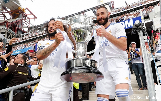 Real Madrid đăng quang chức vô địch lần thứ 35 