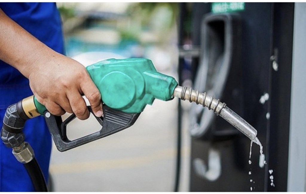 Giá xăng dầu hôm nay 4/5: Giá xăng dầu trong nước tiếp tục tăng?