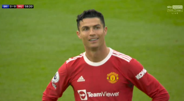 M.U thủng lưới… Ronaldo nở nụ cười