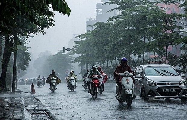 Bắc Bộ và Thủ đô Hà Nội có mưa rào và dông rải rác.