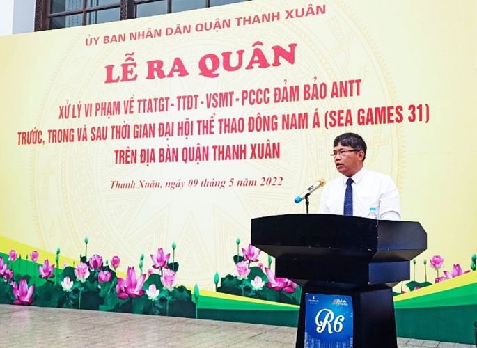 Quận Thanh Xuân ra quân xử lý vi phạm TTATGT phục vụ SEA Games 31