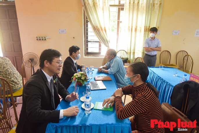 Đoàn Luật sư TP Hà Nội trợ giúp pháp lý miễn phí cho người dân ở huyện Thường Tín.