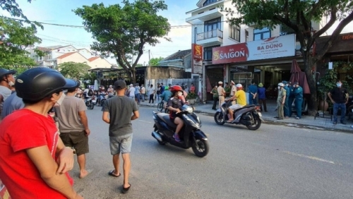 Nam thanh niên xông vào quán nhậu nổ súng giữa ban ngày