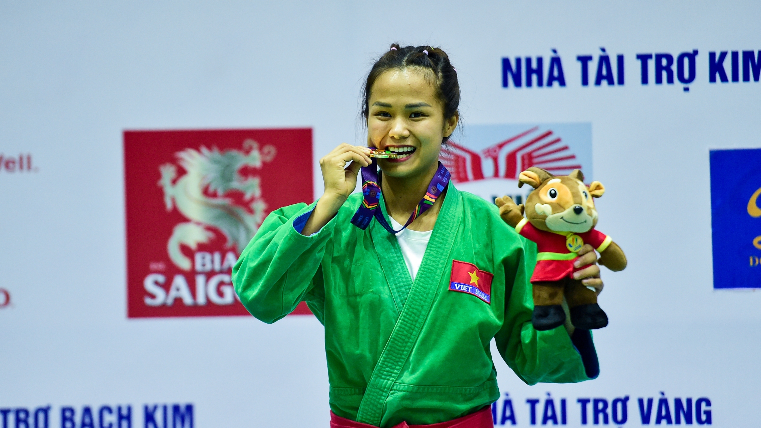 Nữ võ sỹ Hà Nội "mở hàng" huy chương vàng cho Việt Nam tại SEA Games 31