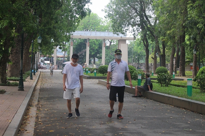 Theo kế hoạch nâng cấp và xây mới các công viên, vườn hoa giai đoạn 2021-2025 của Hà Nội, Công viên Thống Nhất được xem xét theo hướng công viên mở thay vì quây hàng rào để thu phí vào cửa như hiện nay.
