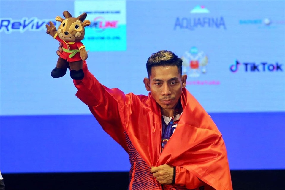 Phạm Văn Mách giành huy chương Vàng SEA Games ở tuổi 46