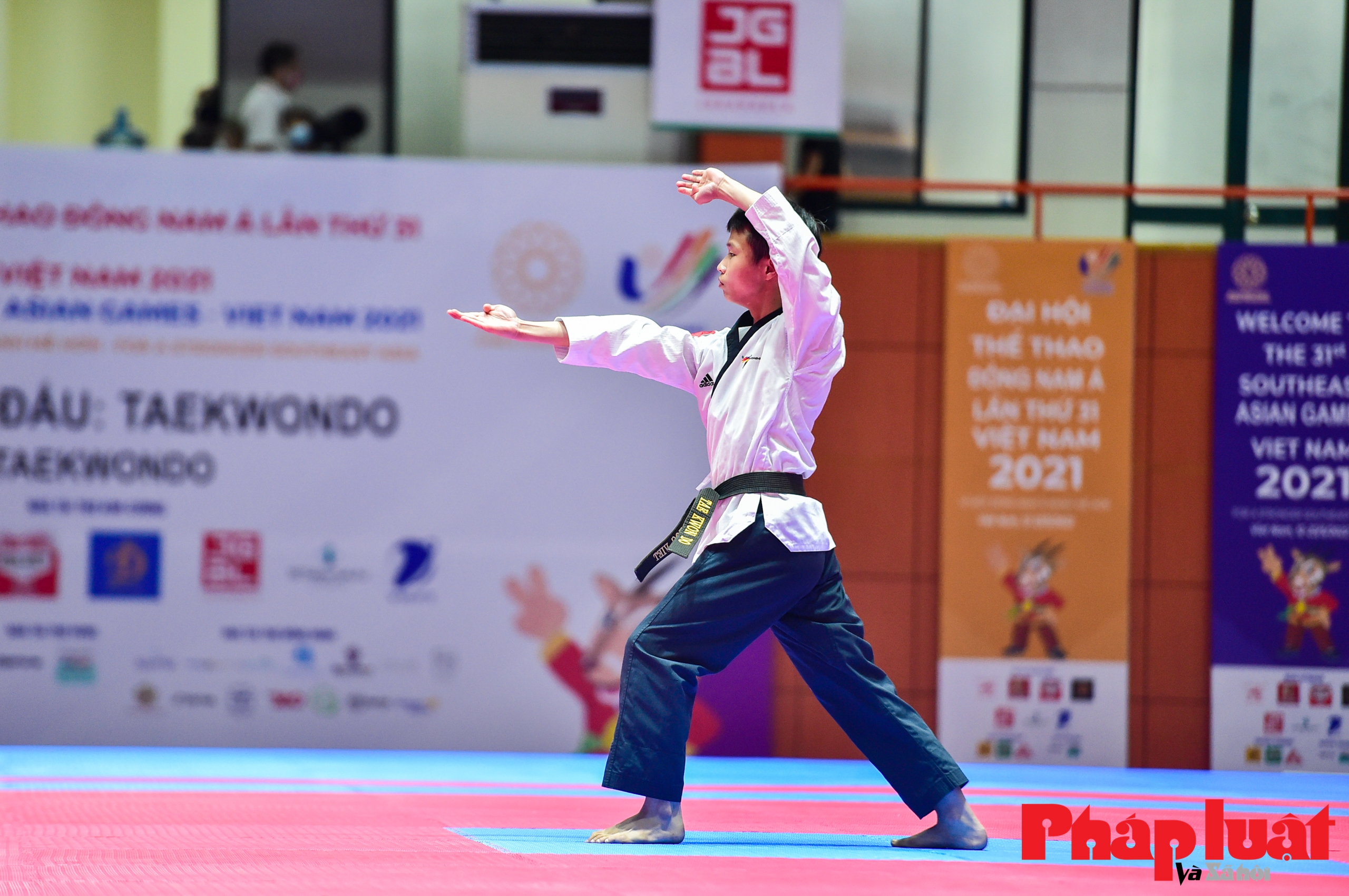 Võ sĩ Hà Nội cùng đồng đội “ẵm” 4 Huy chương Vàng Taekwondo biểu diễn