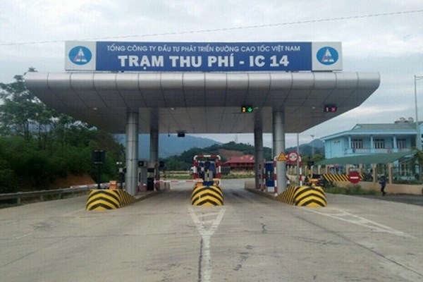 Khởi tố 9 ca trưởng trạm thu phí trong vụ “làm luật” xe quá tải trên cao tốc Nội Bài-Lào Cai