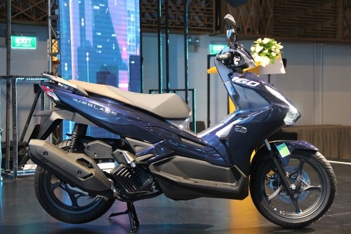 Cận cảnh Honda Air Blade 160cc