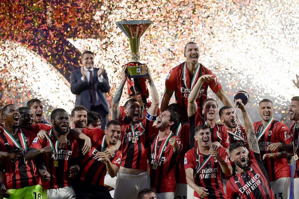 AC Milan vô địch Serie A sau 11 năm chờ đợi