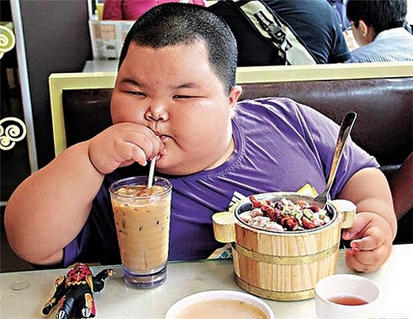 Chế độ dinh dưỡng cho trẻ thừa cân/béo phì