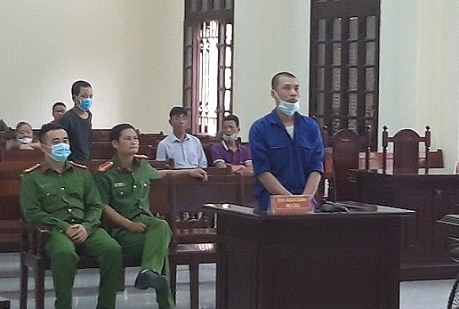 Bị cáo Trần Việt Sơn tại tòa