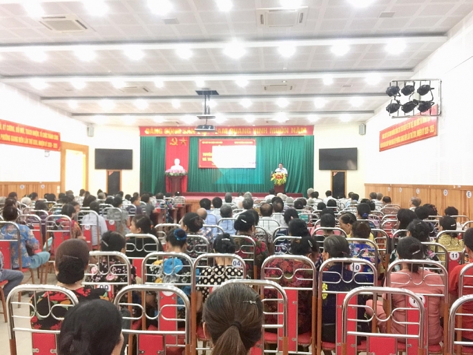 -	Hội nghị tuyên truyền pháp luật cho hòa giải viên ở quận Long Biên