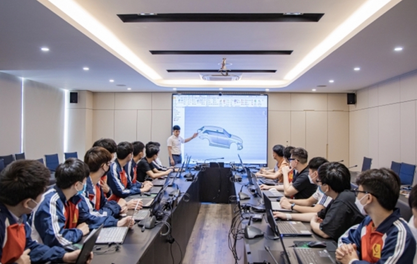 Đại học Công nghiệp Hà Nội khẳng định vai trò trong đào tạo ngành Công nghệ kỹ thuật Cơ điện tử ô tô