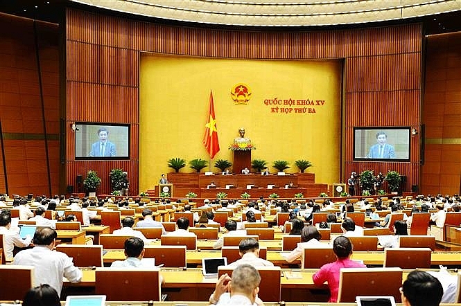 Chiều 6/7, Quốc hội thảo luận về kế hoạch triển khai dự án đường Hồ Chí Minh giai đoạn tiếp theo. Ảnh: Minh Đức - TTXVN
