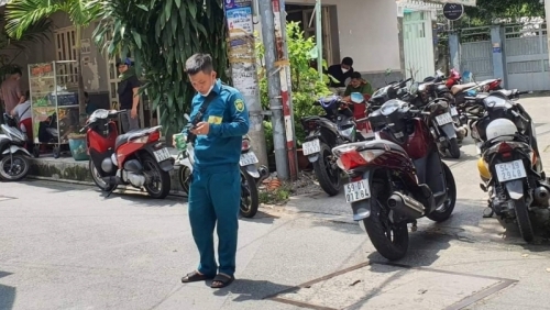 Nghi án con trai sát hại cha tại nhà riêng