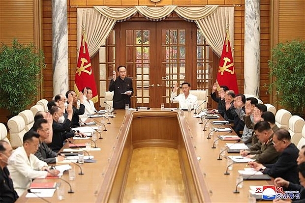 Toàn cảnh cuộc họp Bộ Chính trị Ban chấp hành Trung ương Đảng Lao động Triều Tiên khóa 8 tại Bình Nhưỡng, ngày 7/6/2022. (Ảnh: Yonhap/TTXVN)