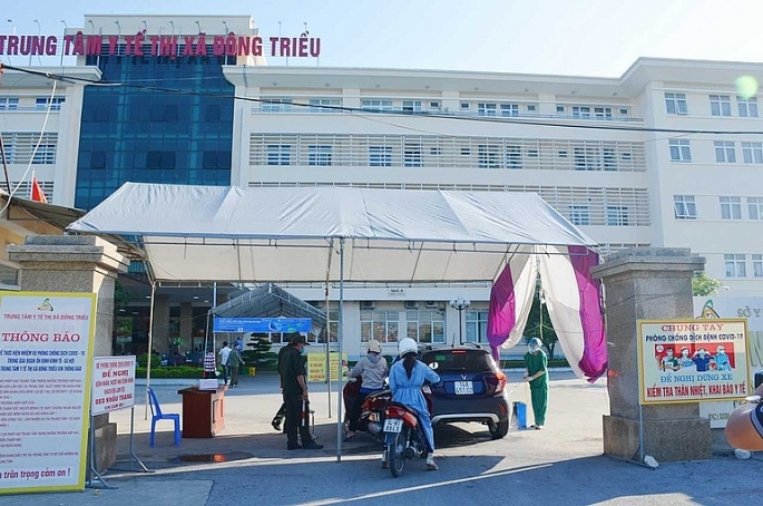 Giám đốc và Phó Giám đốc Trung tâm Y tế thị xã Đông Triều (Quảng Ninh) vừa bị khởi tố liên quan vụ Công ty Việt Á.