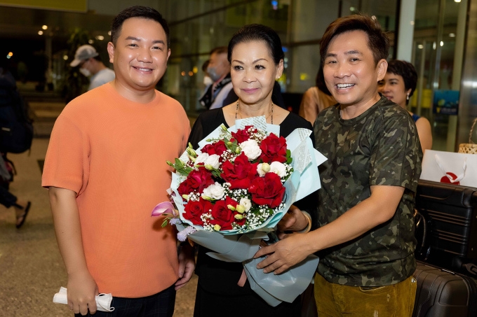 Giữa cơn bão ngừng chiếu phim "Trịnh Công Sơn", Khánh Ly về nước làm tour diễn cuối cùng