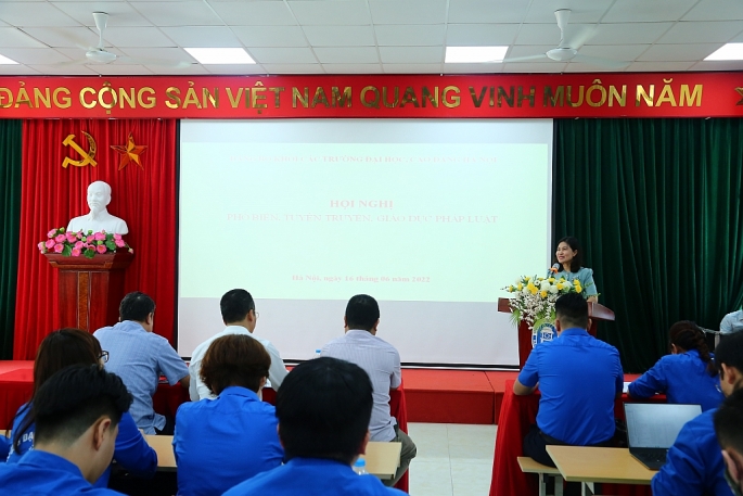 Tuyên truyền phổ biến giáo dục pháp luật cho sinh viên tại Hà Nội