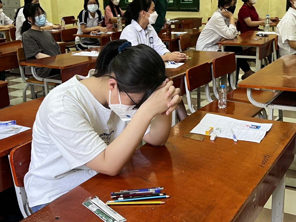 Hà Nội: Gần 107.000 thí sinh chính thức thi môn Ngữ văn