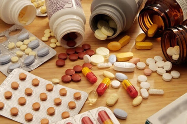 Bộ Y tế đề nghị rà soát, xử lý vướng mắc trong mua thuốc và vật tư y tế