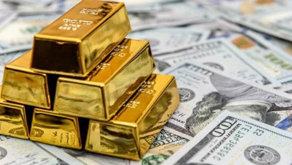 Giá vàng hôm nay 16/8: Chênh lệch vàng trong nước và thế giới hiện trên 16 triệu đồng/ lượng