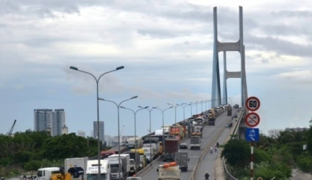 Cầu Phú Mỹ, TP.HCM: Thay đổi lộ trình đi lại để sửa chữa