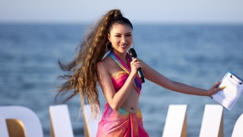 Thanh Thanh Huyền - từ thí sinh đến MC xuất sắc của Hoa hậu Hoàn vũ