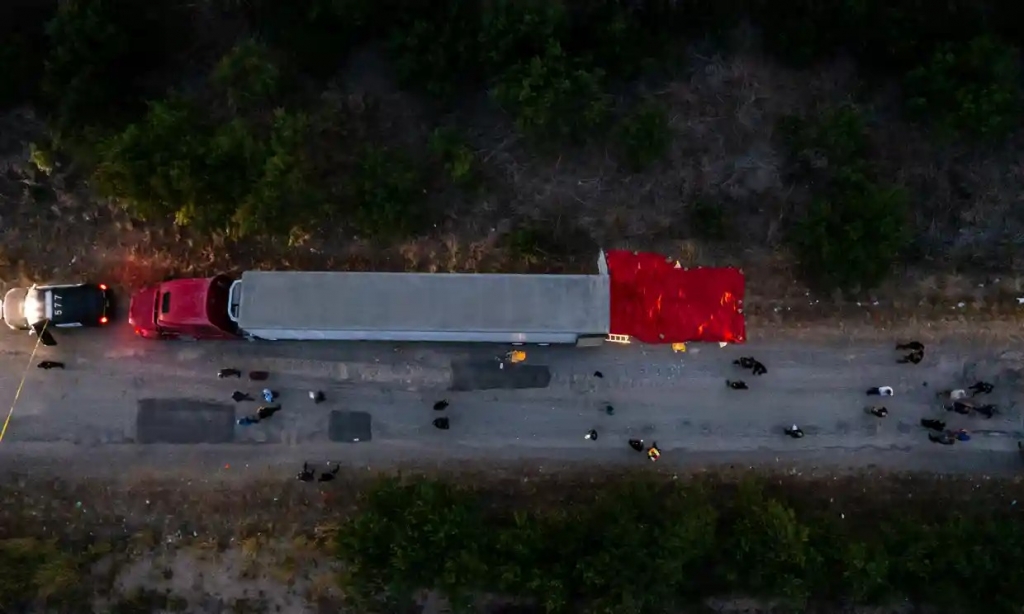 At least 46 people, who are believed migrant workers from Mexico, were found dead in an abandoned tractor trailer in San Antonio, Texas Photograph: Jordan Vonderhaar/Getty Images