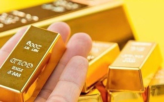 Giá vàng hôm nay 12/8: Chênh lệch giữa vàng trong nước và thế giới trên 16 triệu đồng/lượng