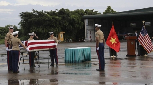 Lễ bàn giao hài cốt quân nhân Hoa Kỳ