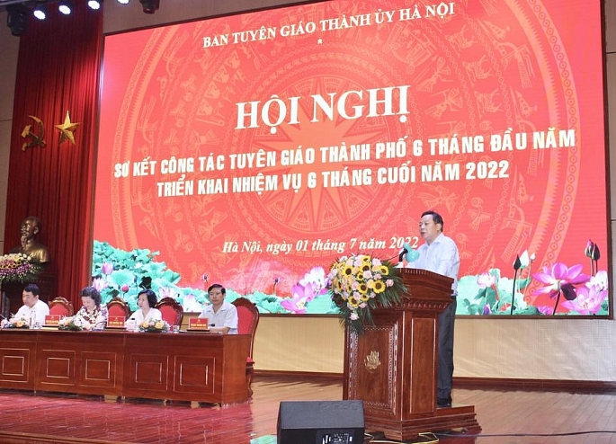  Phó Bí thư Thành ủy Nguyễn Văn Phong phát biểu chỉ đạo tại hội nghị