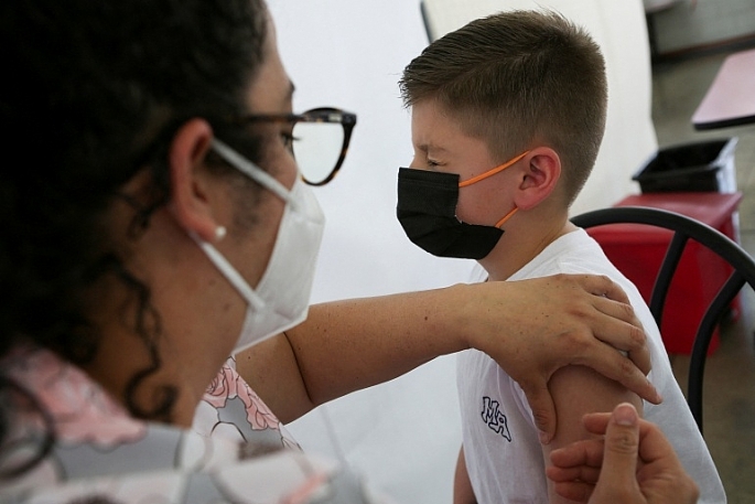 Việt Nam xây dựng kế hoạch tiêm vắc-xin Covid-19 cho trẻ 6 tháng đến 5 tuổi
