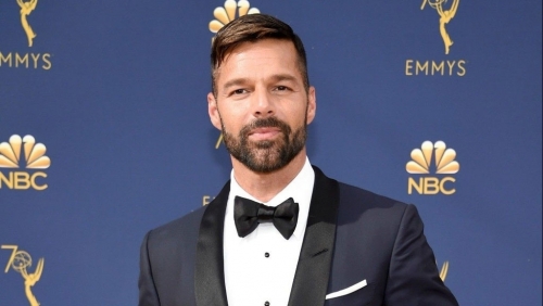 Ricky Martin bị cáo buộc loạn luân với cháu trai