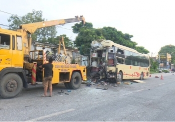 Xe khách gặp tai nạn ở Nghệ An: Lái xe khách có biểu hiện ngủ gật