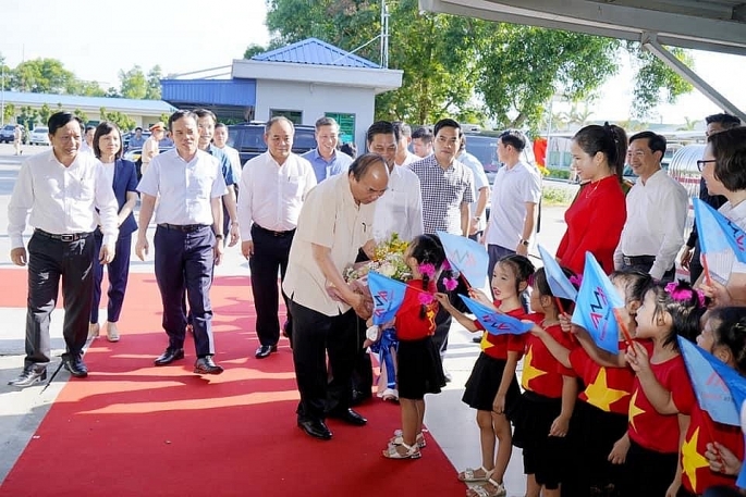 Chủ tịch nước Nguyễn Xuân Phúc thăm một số cá nhân và doanh nghiệp tiêu biểu của  TP Hải Phòng