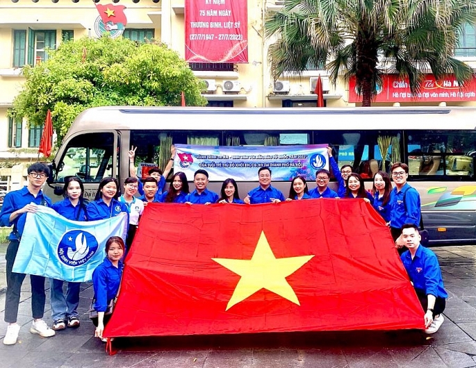 Thành đoàn - Hội Sinh viên Việt Nam TP Hà Nội tổ chức lễ xuất quân “Hành trình tri ân - Sinh viên với biển, đảo Tổ quốc” năm 2022