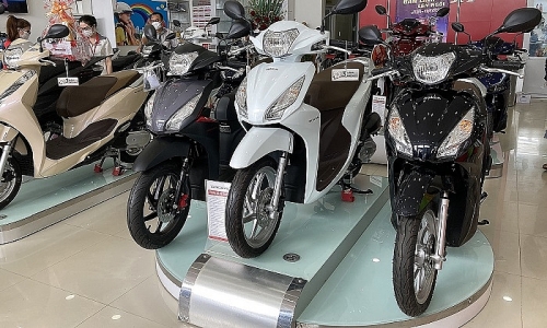 Giá xe máy Honda: Vision, Airblade, SH, Lead mới nhất