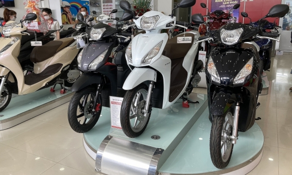 Giá xe tay ga Honda mới nhất hôm nay