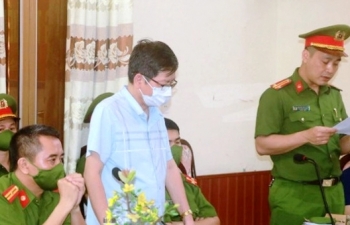 Khởi tố thêm 3 nhân viên CDC Nam Định liên quan đến vụ Việt Á