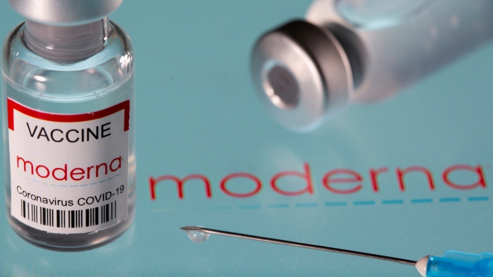 Mỹ quyết định đặt mua vắc-xin đặc trị Omicron của Moderna