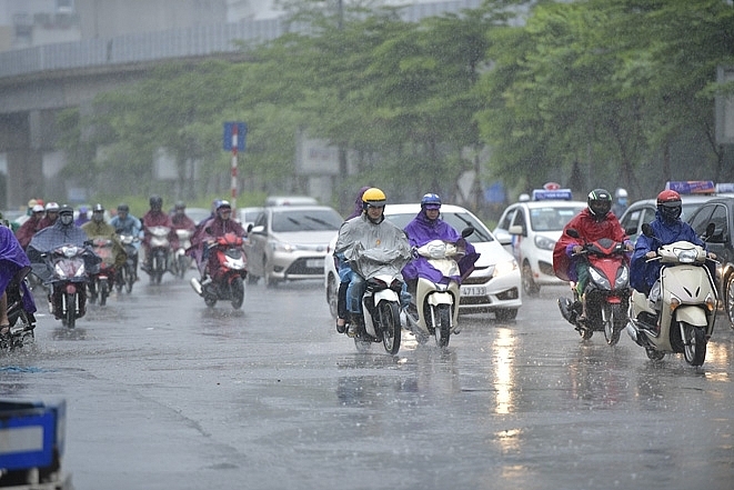 Bắc Bộ giảm mưa, Nam Bộ tiếp tục mưa dông