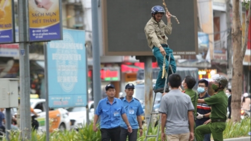 Công an tiếp tục kêu gọi người dân trả lại vàng