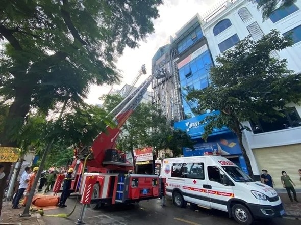 Hà Nội yêu cầu khẩn trương khắc phục hậu quả vụ cháy tại quận Cầu Giấy